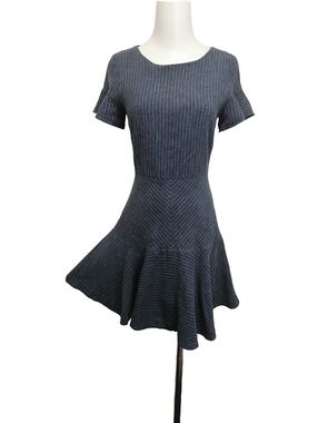 🐟Banana Republic Striped Navy Fit-and-Flare Short Sleeve Dress